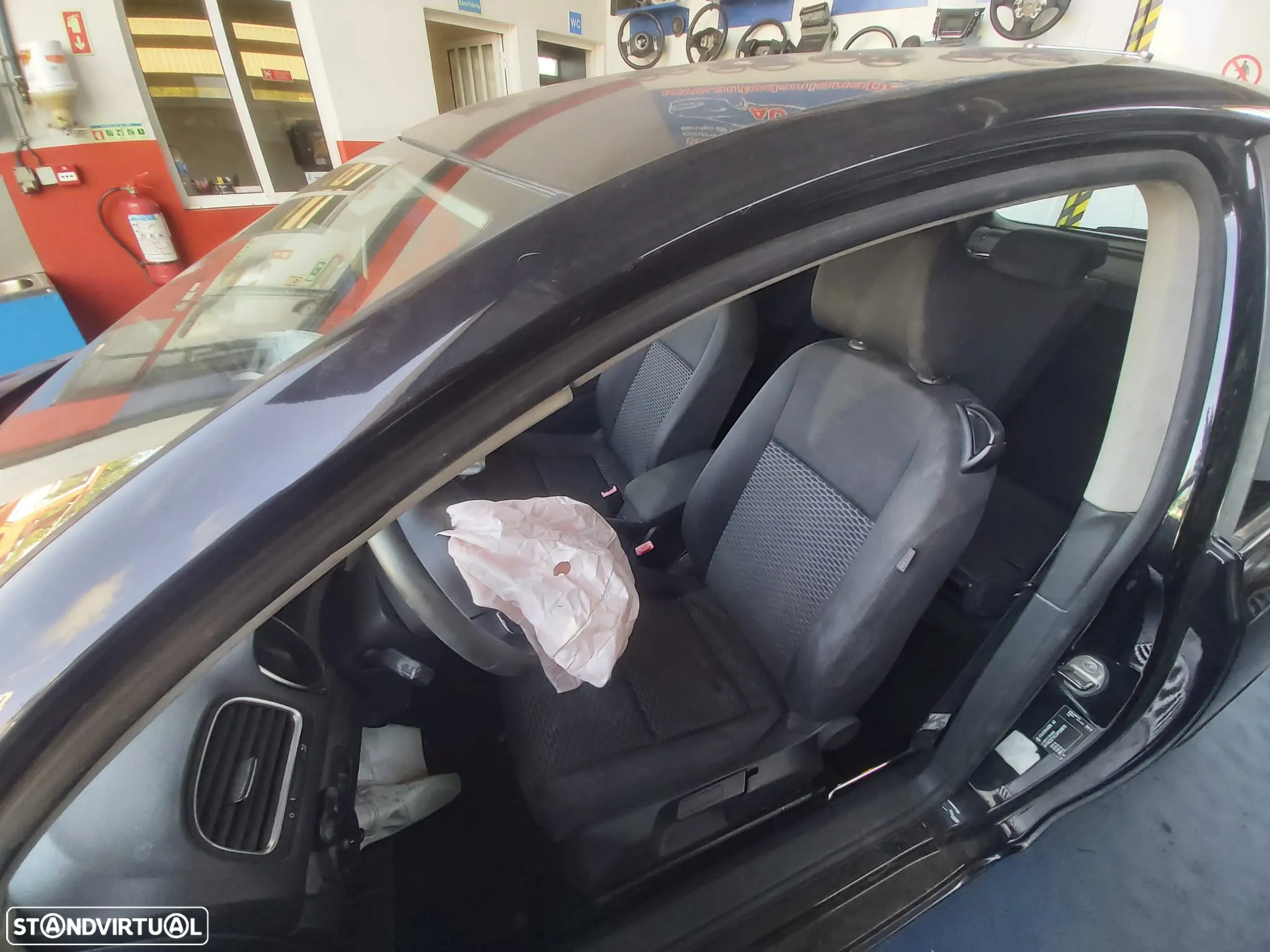 Volkswagen Golf VI 1.6 TDI de 2008 ás peças. - 8