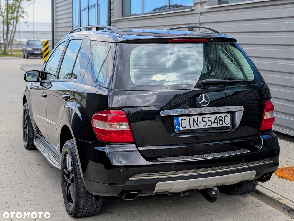 Mercedes-Benz ML - 10