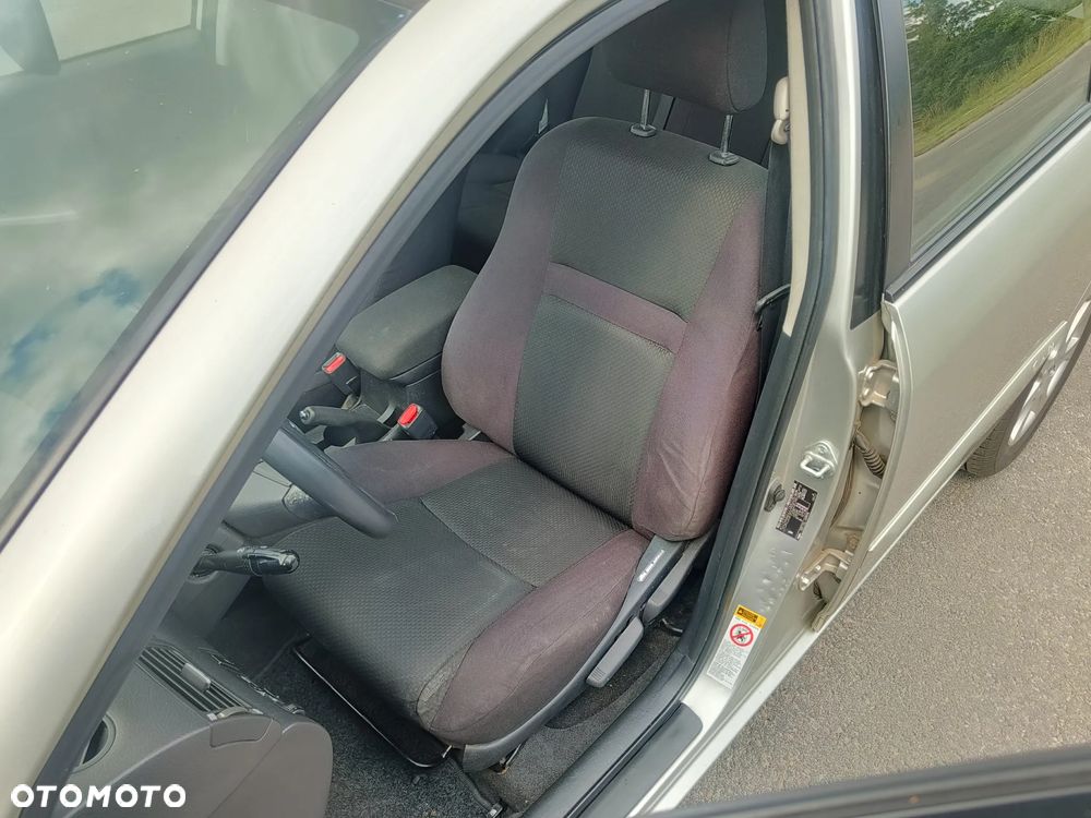 Toyota Corolla 1.4 D-4D - 11
