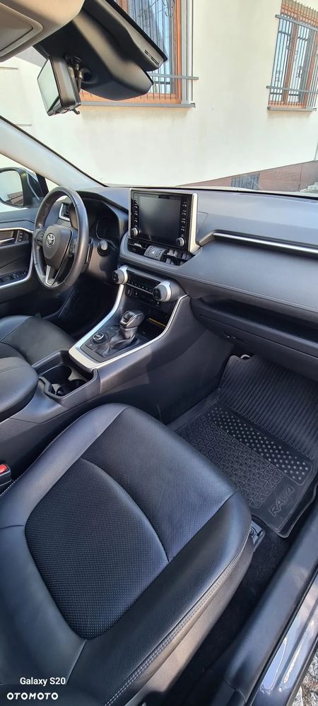 Toyota RAV4 - 7