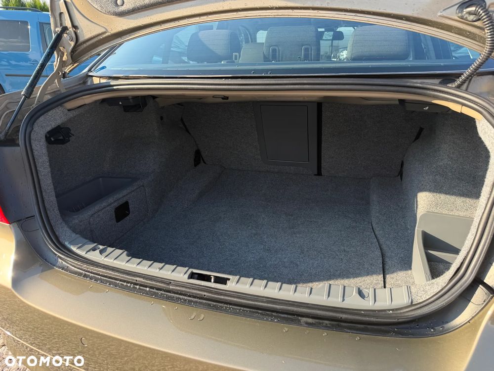 BMW Seria 3 320i - 23