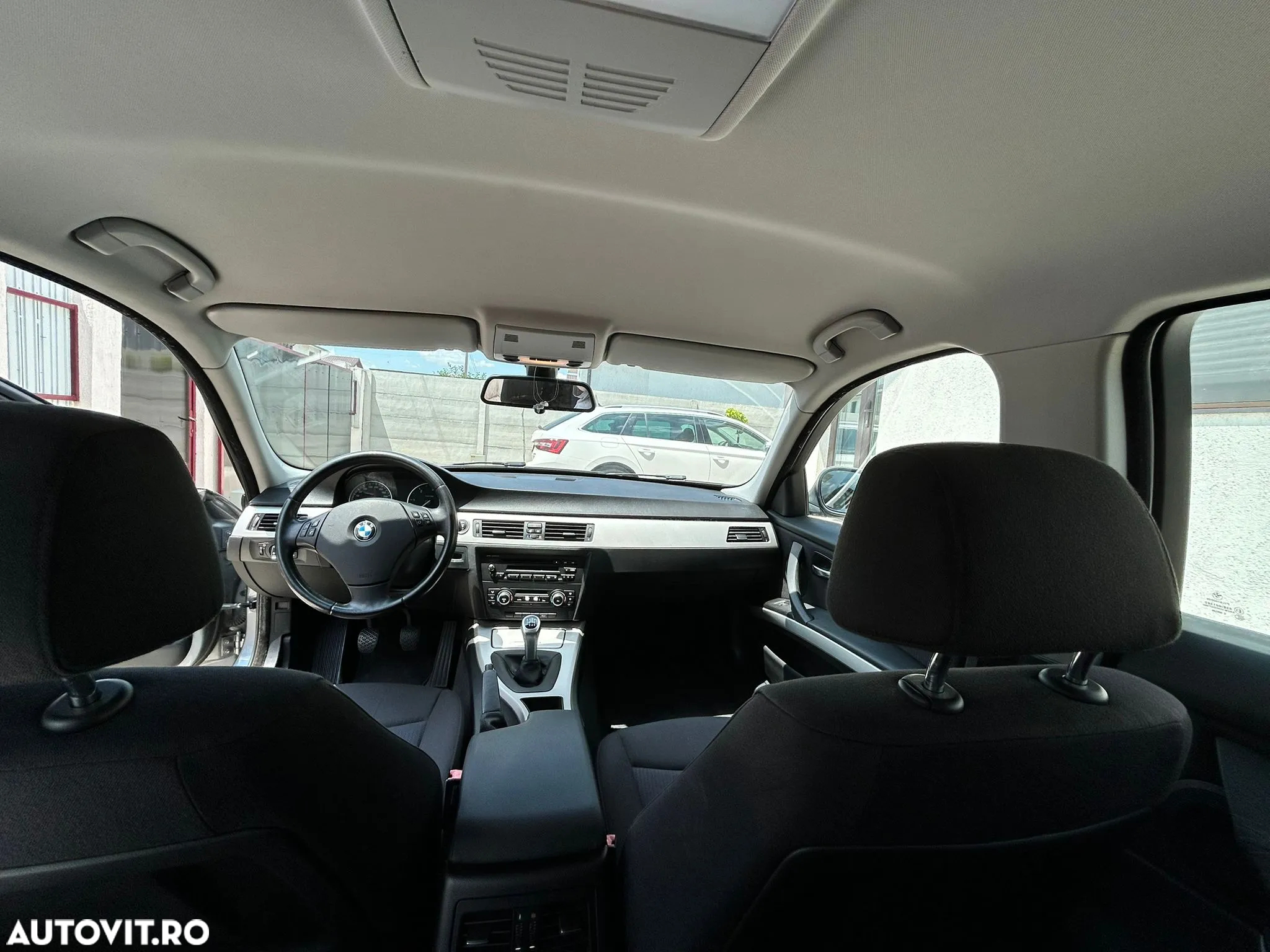BMW Seria 3 320d - 12