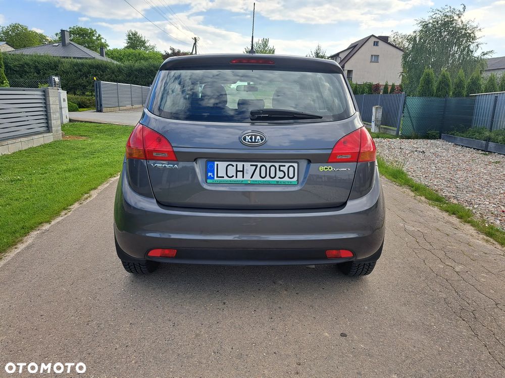 Kia Venga 1.6 CRDi 128 Business Line - 4