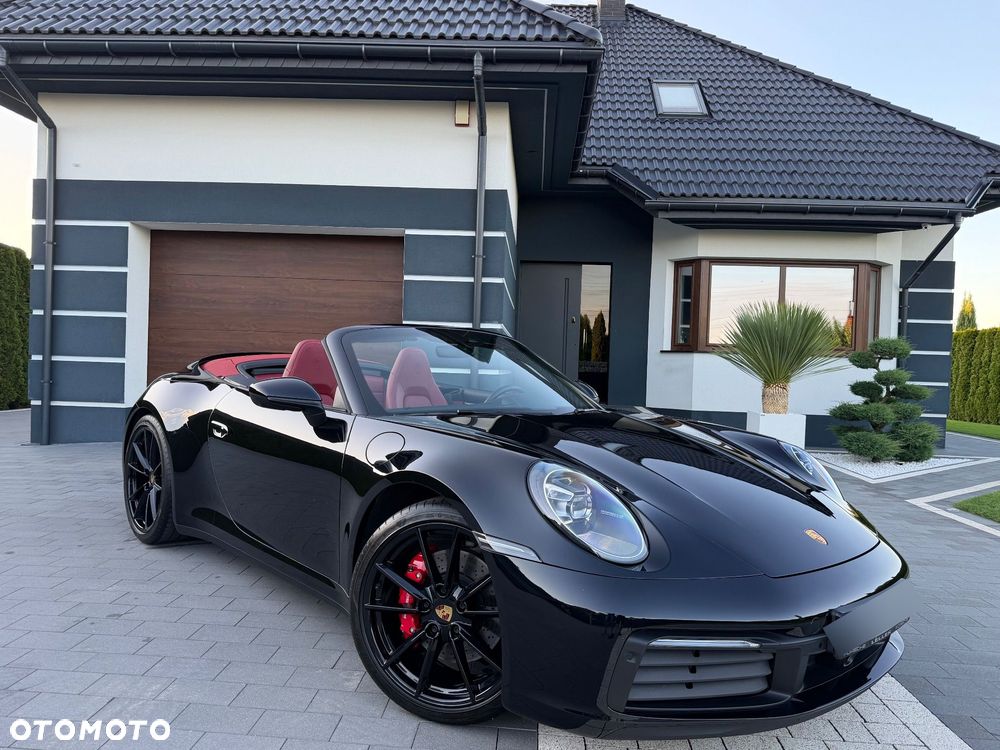 Porsche 911 Carrera 4S - 36