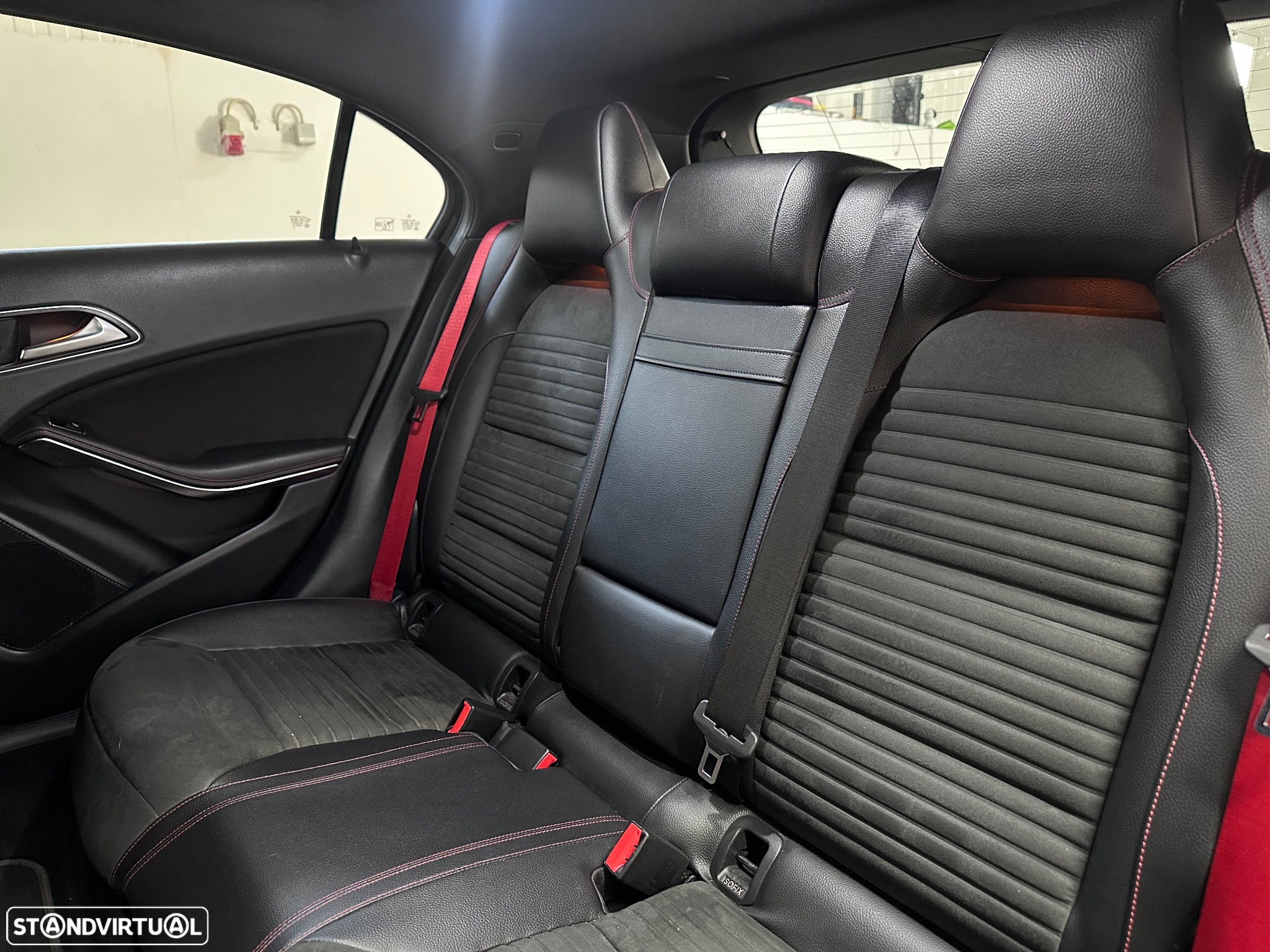 Mercedes-Benz A 45 AMG 4Matic Speedshift 7G-DCT Edition 1 - 18