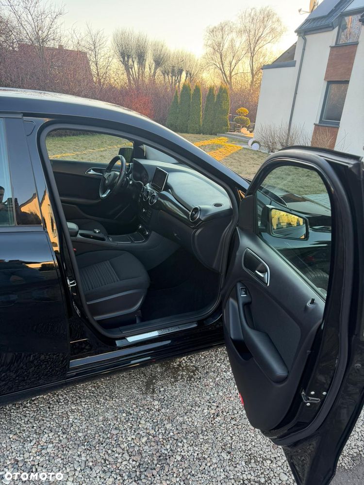 Mercedes-Benz Klasa B 160 7G-DCT Edition - 13