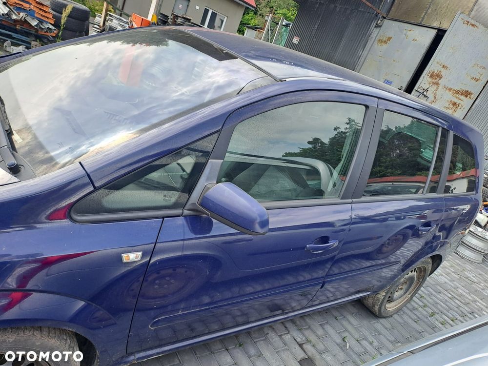 Opel Zafira B (05-08r.) 1.9CDTI 119KM. Silnik LPM Z19DT 5153631 Skrzynia MZ4 /  M32   [Przeł. 3.65] (OEM 55561228) lakier Z20Z (Z 20Z) (20Z), 4DU .Cały na części.GWARANCJA !!! Przód Tył Zestaw Komplet Drzwi Klapa Zderzak Błotnik Maska Grill Atrapa Szyba Pas Lampa Lusterko Boczki Fotel Kanapa Kokpit Deska Rozdzielcza Przełącznik Włącznik Sterownik Przewody Wiązka Instalacja Moduł Komputer Czujnik Listwa Pompa Alternator Wtryski Głowica Rozrusznik Kompresor Sprzęgło Dwumas Silnik Skrzynia ABS Klimatyzacji Paliwa Wspomagania Kolektor Turbina Przepustnica Zawór Chłodnica Koło Hak Belka Sanki Zawieszenie Mcpherson Półoś Amortyzator Wydech Tłumik Zacisk Most - 5