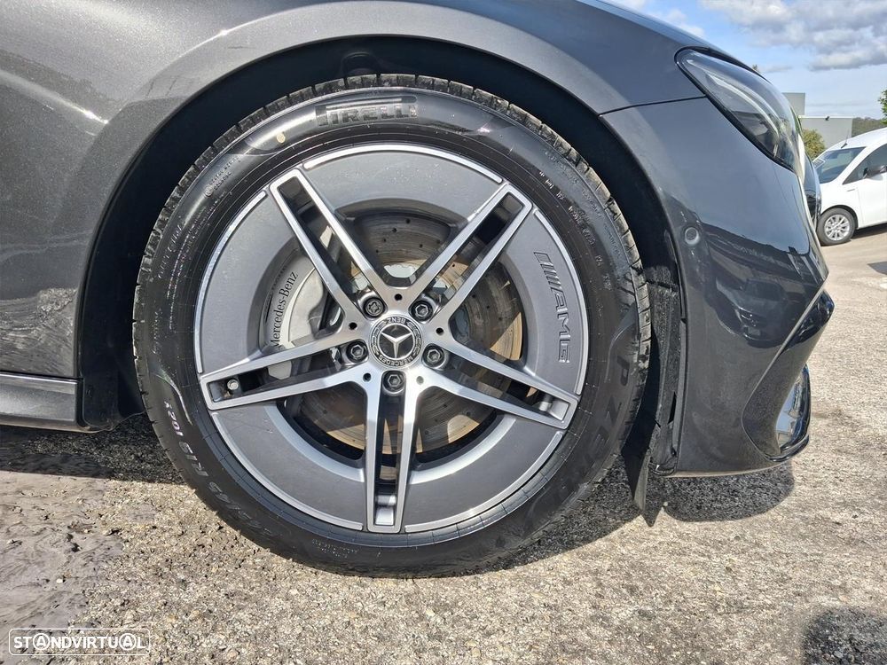 Mercedes-Benz E 300 e AMG Line - 5
