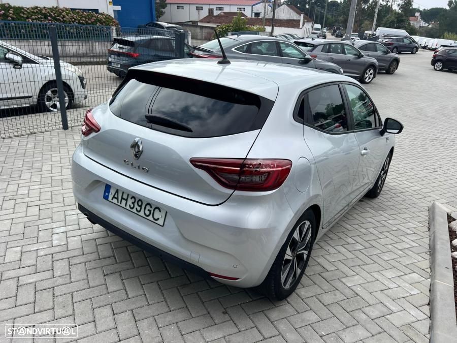 Renault Clio - 2