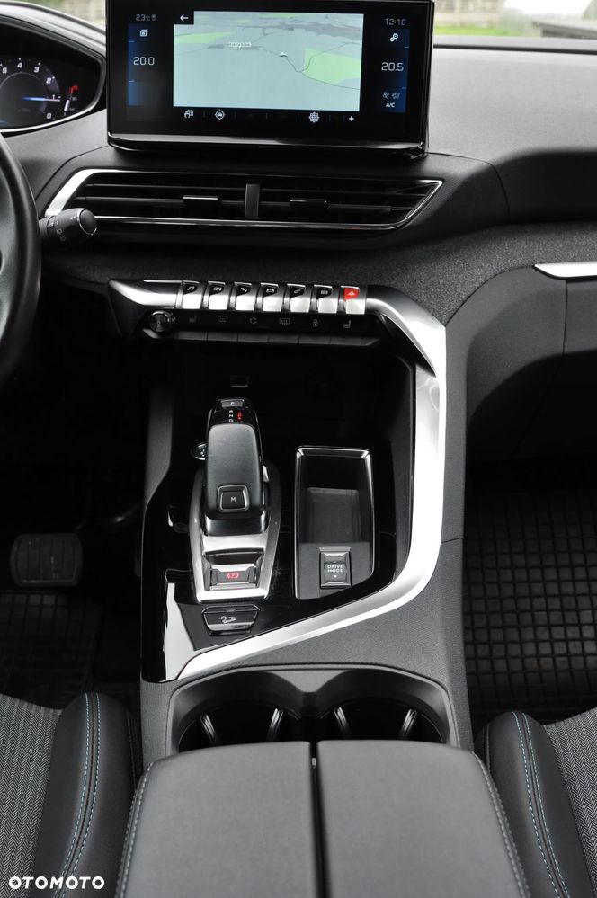 Peugeot 3008 1.2 PureTech Allure Pack S&S EAT8 - 22