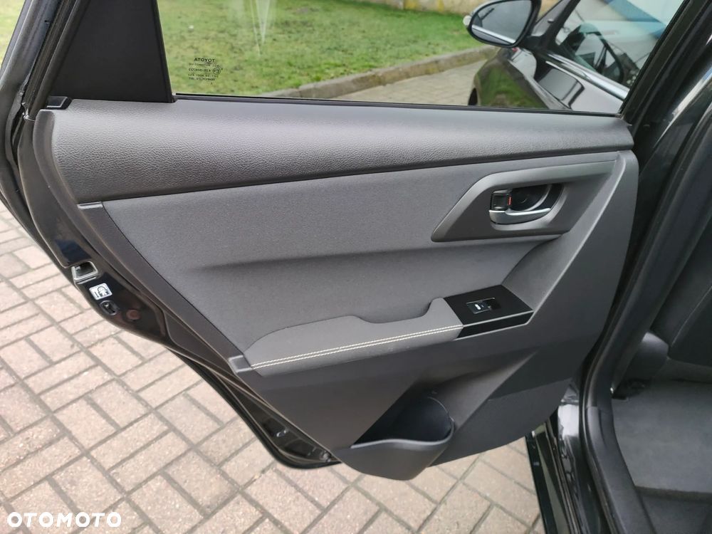 Toyota Auris 2.0 D-4D Premium - 22