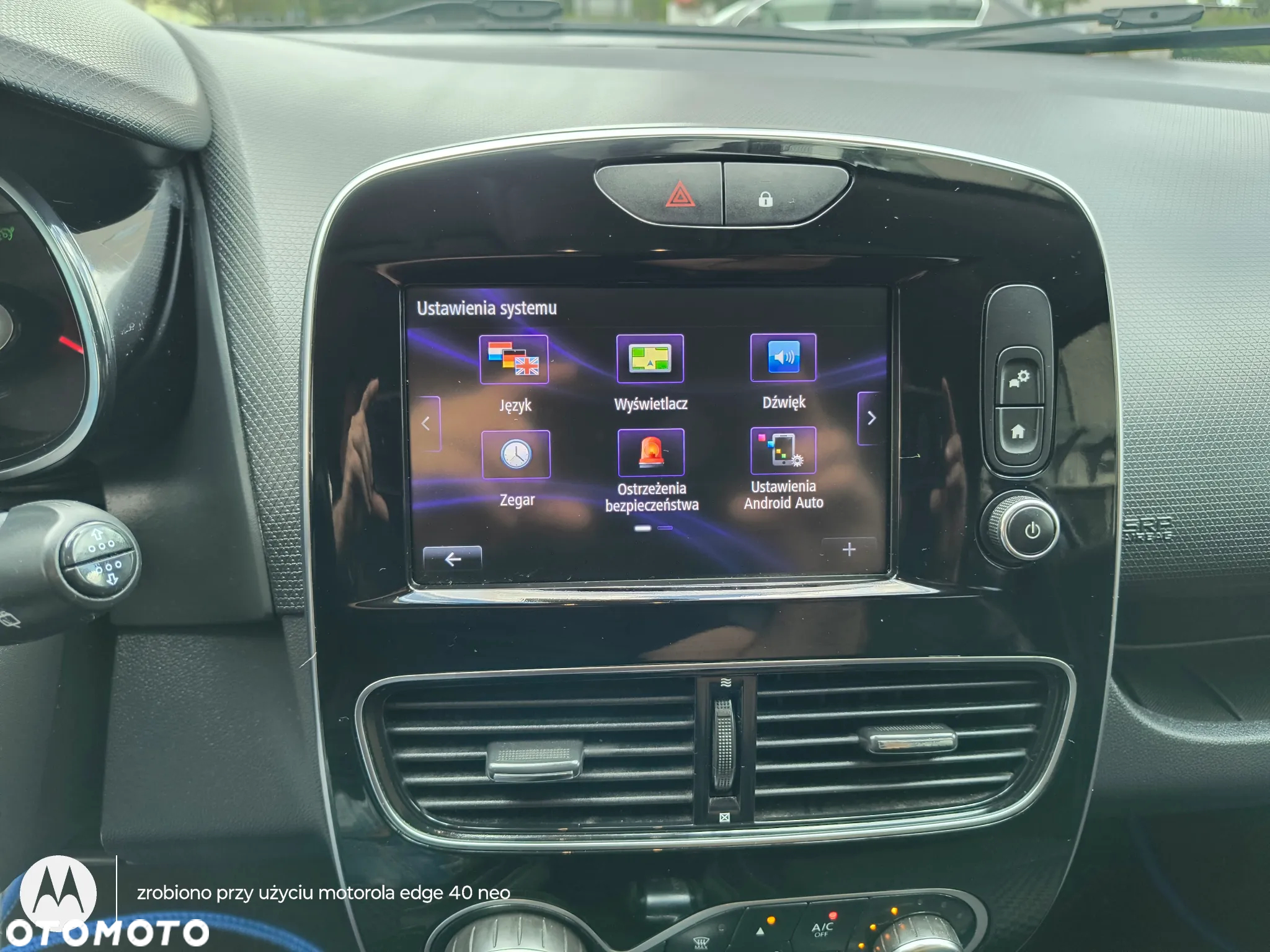 Renault Clio 1.2 Enegry TCe Limited 2018 EDC - 17