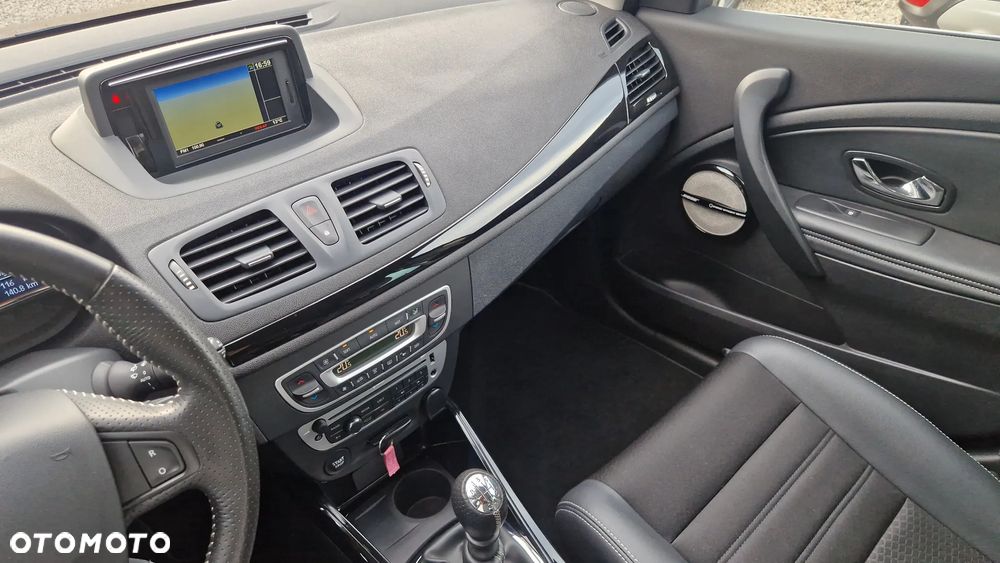Renault Megane ENERGY TCe 130 BOSE EDITION - 14