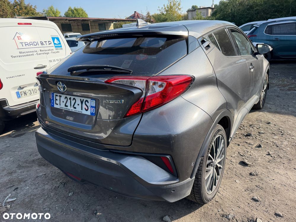 Toyota C-HR Lounge - 31