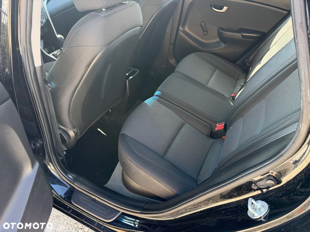 Hyundai i30 1.6 CRDI Trend - 17