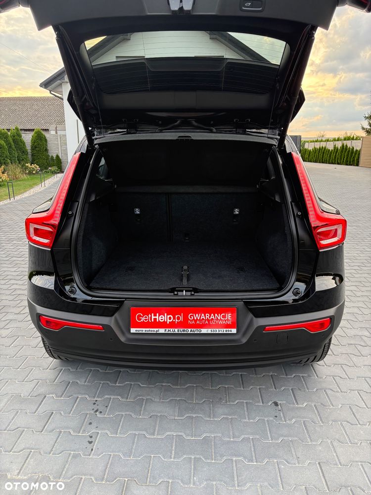 Volvo XC 40 T3 Momentum Pro - 37