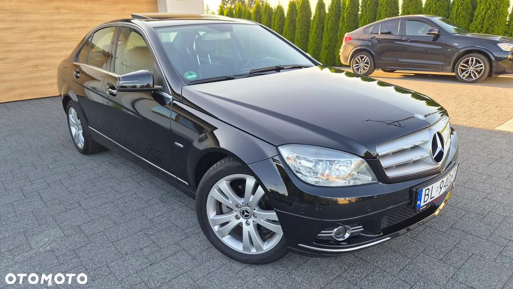 Mercedes-Benz Klasa C 180 CGI Automatik BlueEFFICIENCY Avantgarde - 29