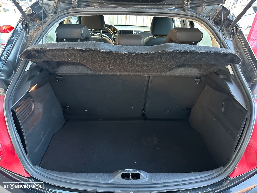 Peugeot 208 1.6 e-HDi Allure 95g - 16