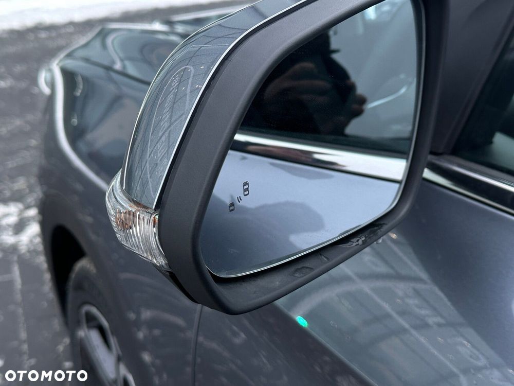 MG ZS Hybrid+ - 38