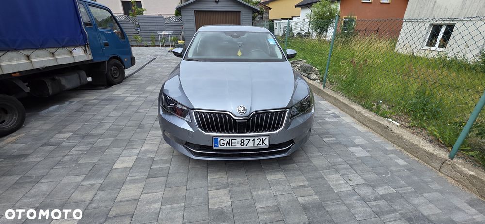 Skoda Superb 2.0 TDI 4x4 L&K DSG - 3