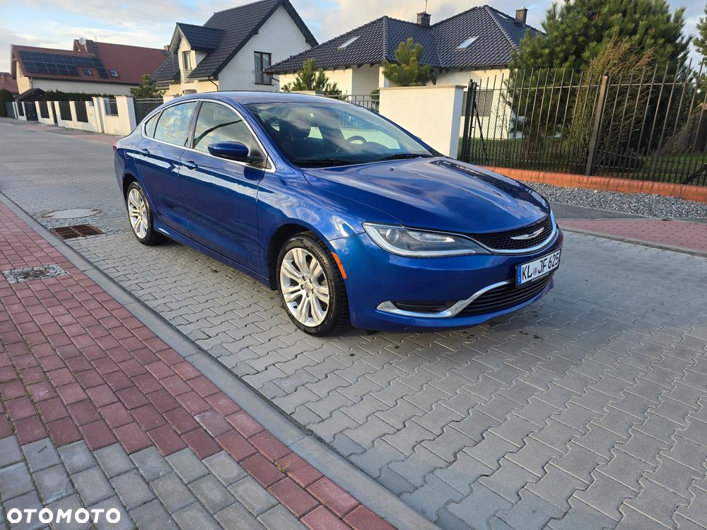 Chrysler 200 - 1