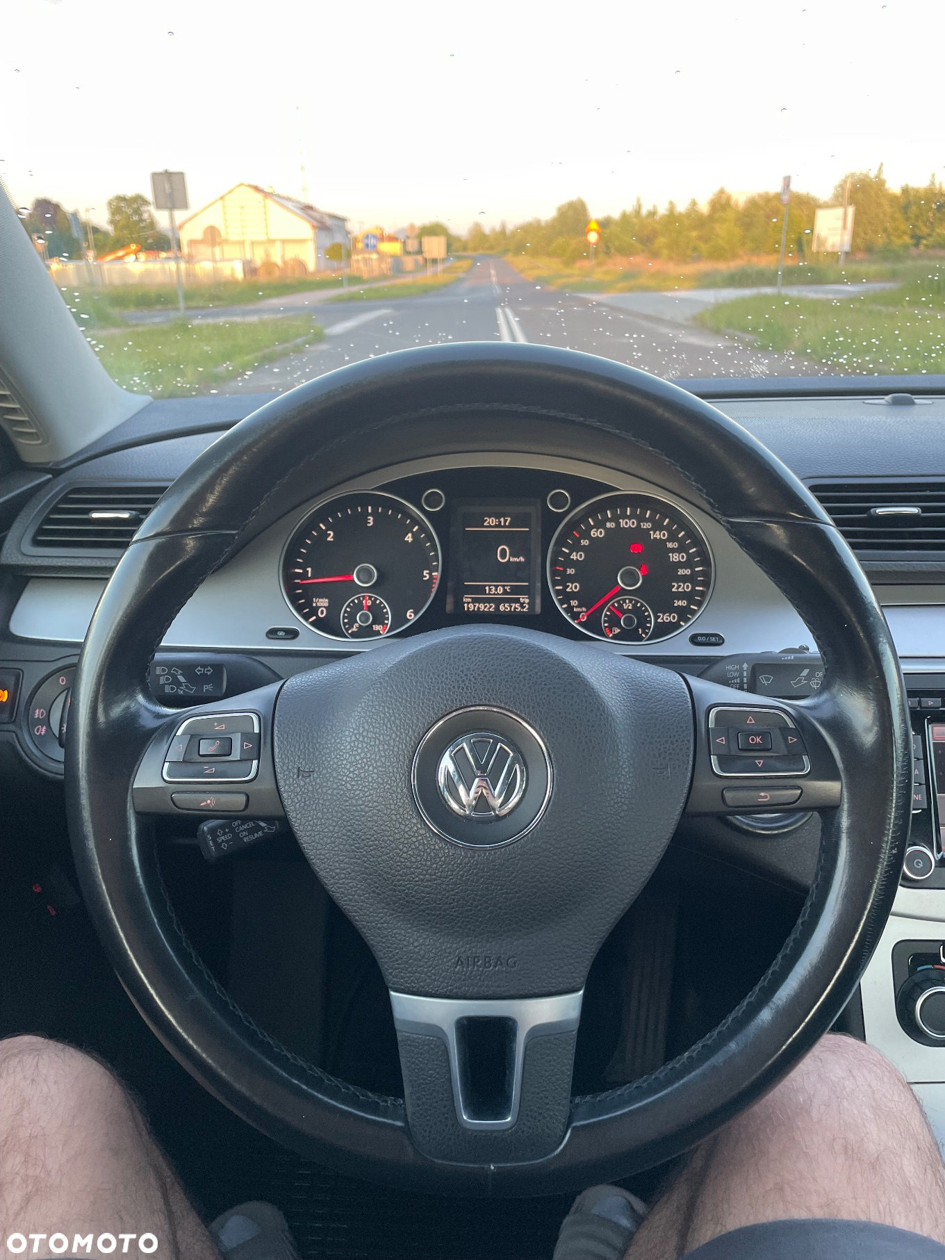 Volkswagen Passat 2.0 TDI Comfortline - 12