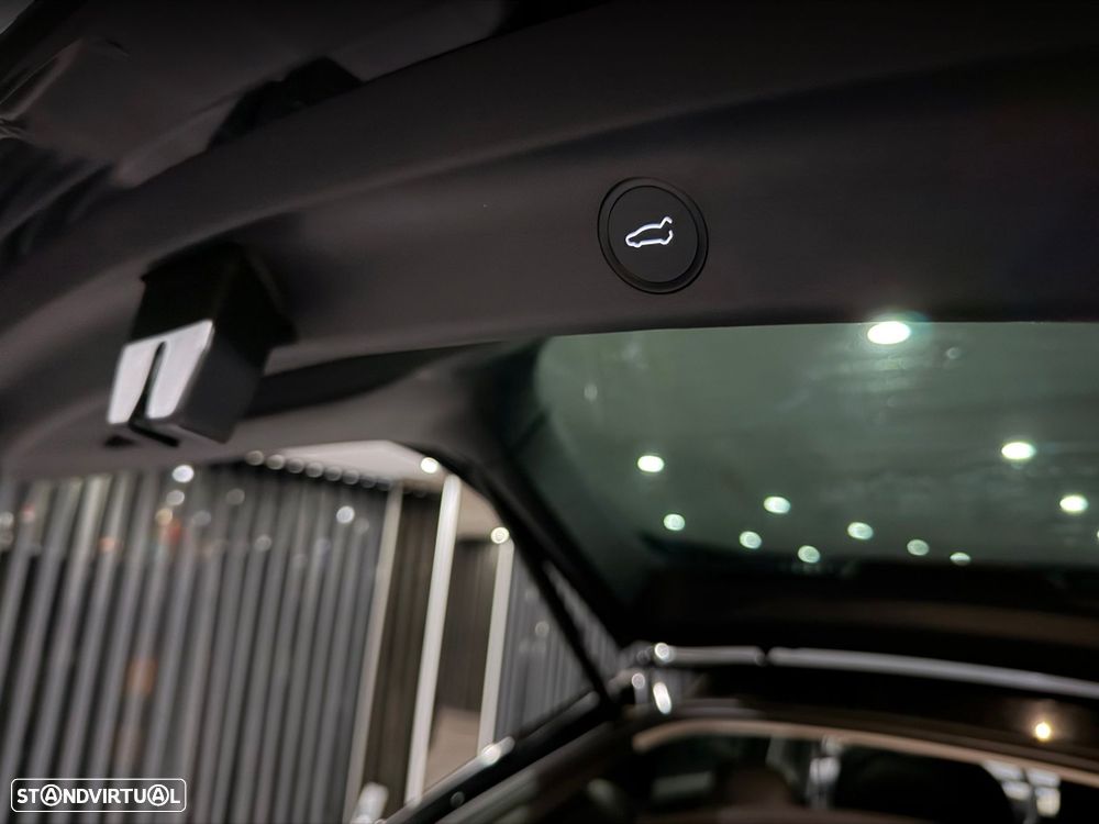 Tesla Model Y Standard - 38