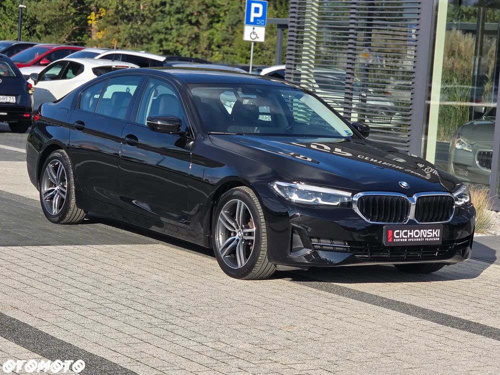 BMW Seria 5 520i GPF Business Edition sport - 36
