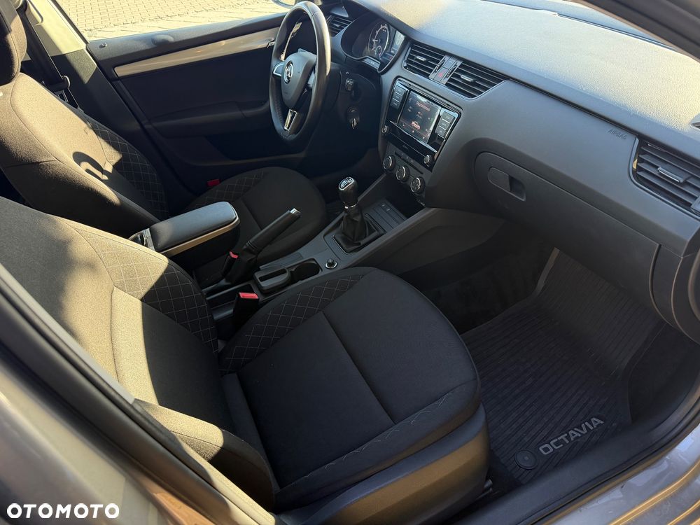 Skoda Octavia 1.0 TSI Active - 10