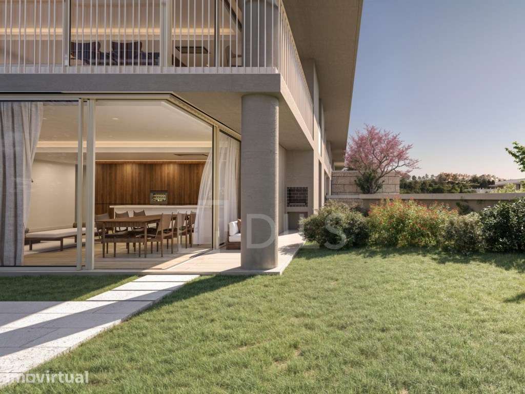 Apartamento T4 com varanda no Belas Clube de Campo - Grande imagem: 4/90