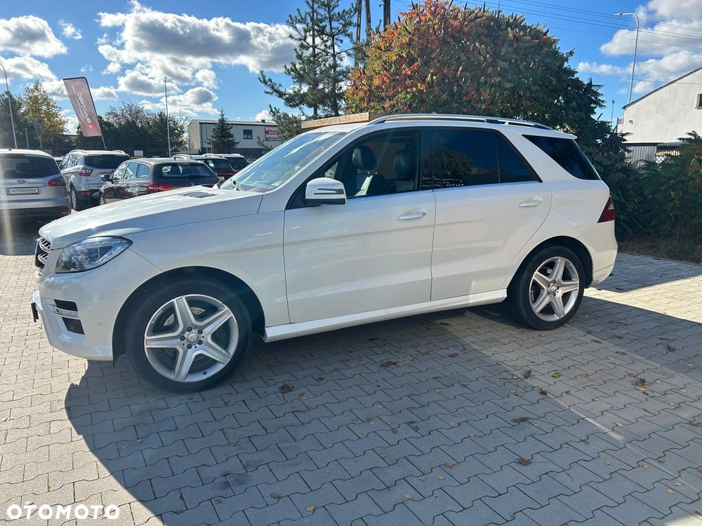 Mercedes-Benz ML - 12