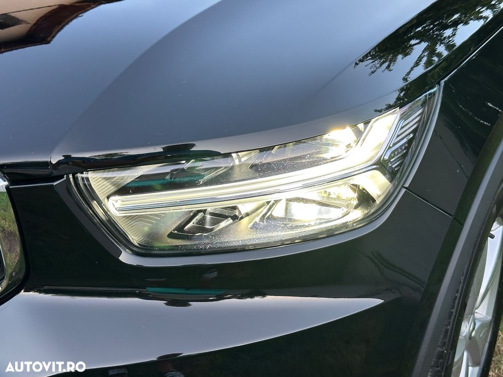 Volvo XC 40 - 38