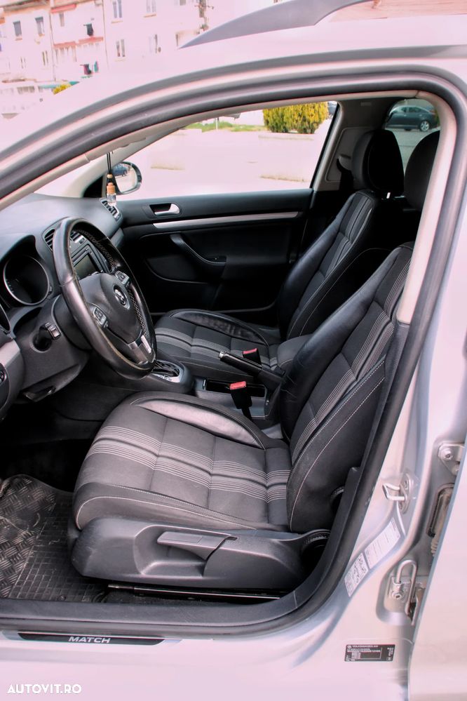 Volkswagen Golf 2.0 TDI DPF DSG MATCH - 9