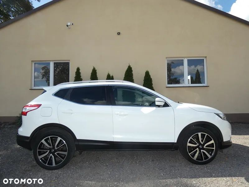 Nissan Qashqai 1.5 dCi TEKNA - 5