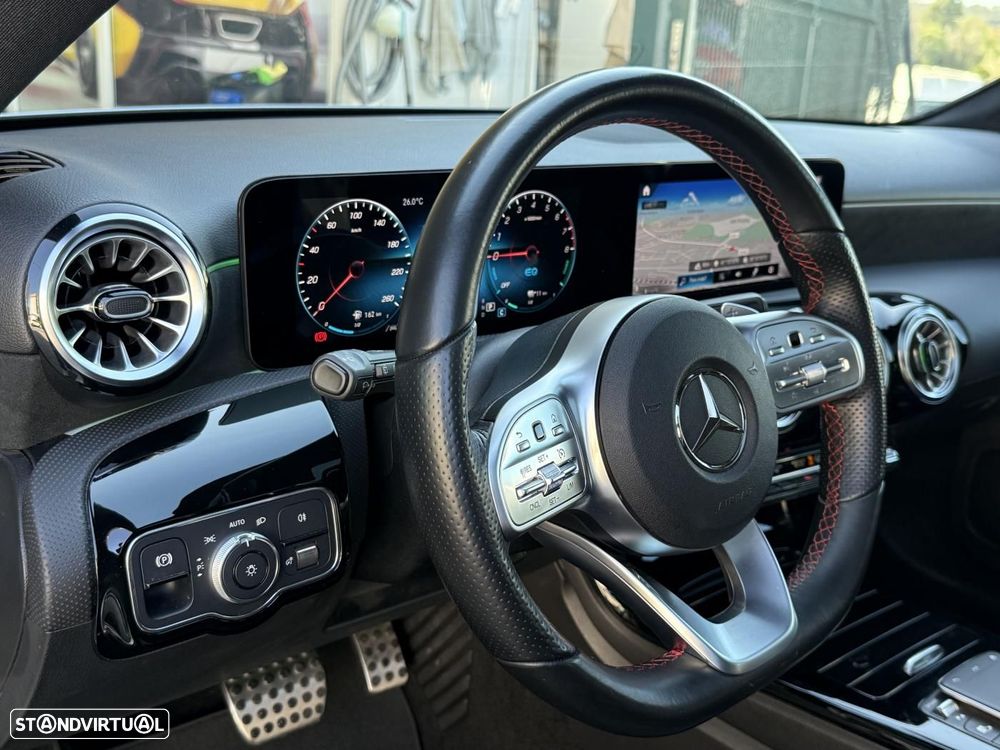 Mercedes-Benz A 250 e AMG Line - 22
