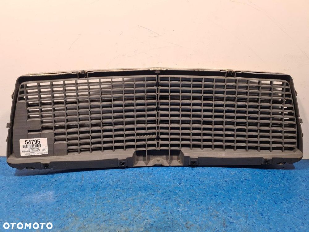 MERCEDES W210 ATRAPA GRILL - 5