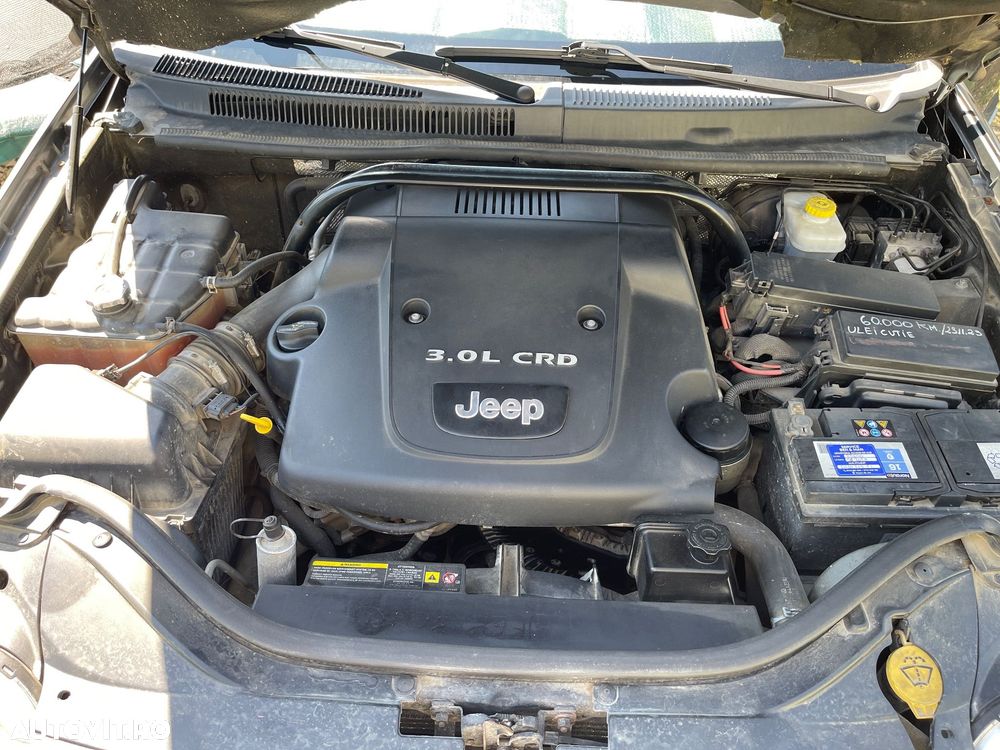Jeep Grand Cherokee - 15