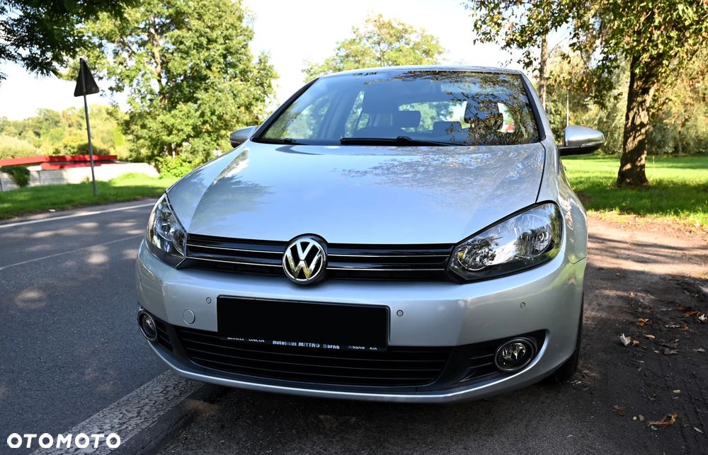 Volkswagen Golf - 8