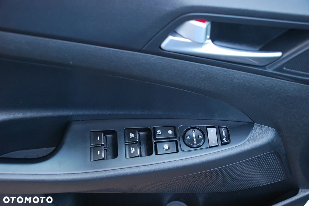 Hyundai Tucson - 16
