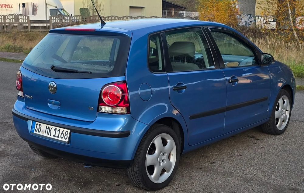 Volkswagen Polo 1.4 16V Trendline - 5