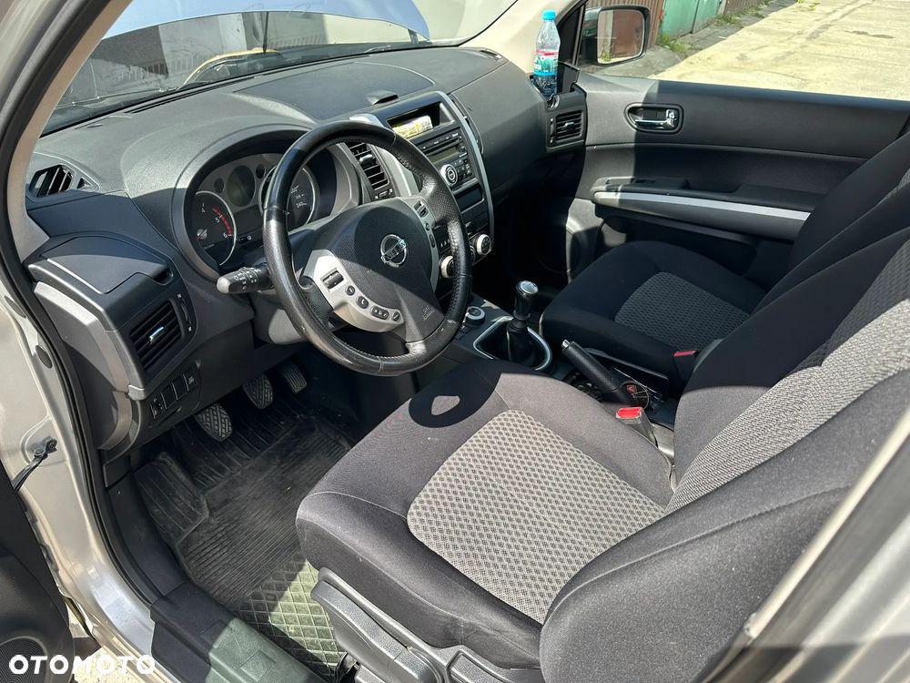 Nissan X-Trail - 4