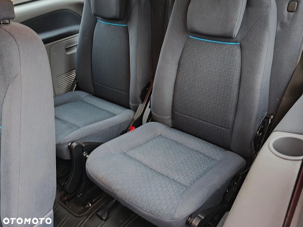 Ford Galaxy 2.0 TDCi Ghia - 20