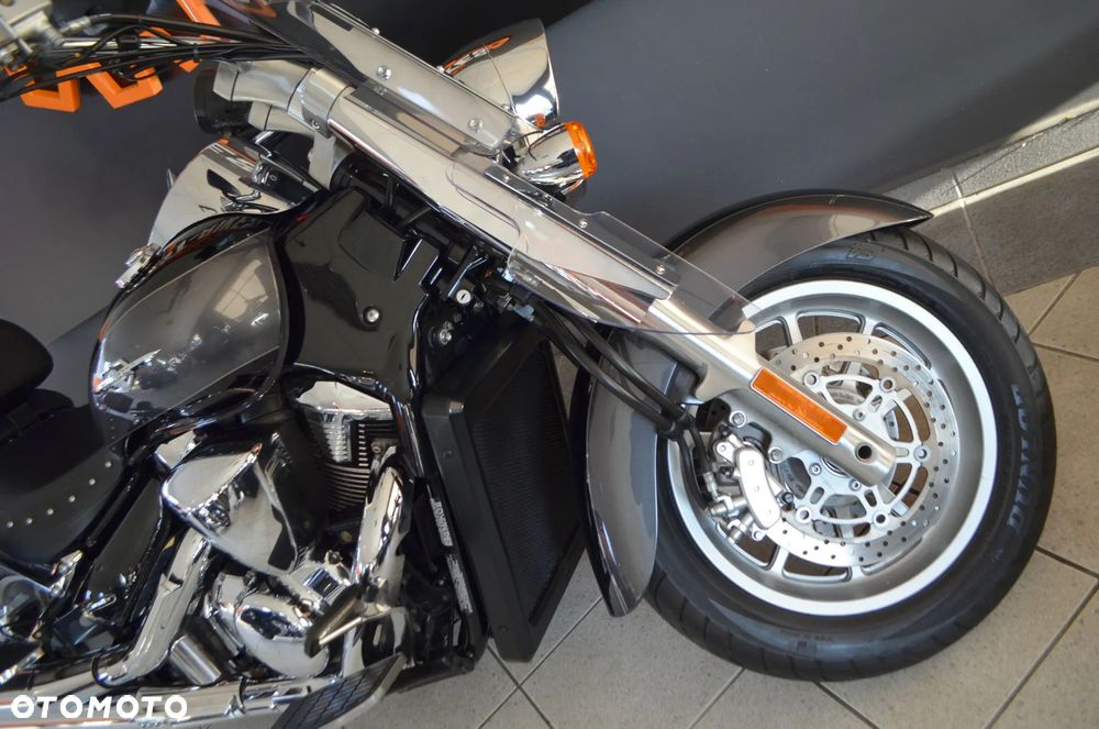 Suzuki Boulevard - 7