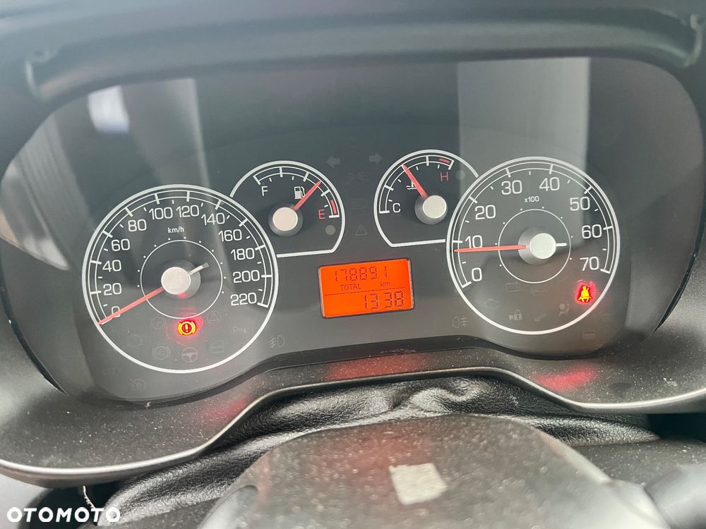 Fiat Grande Punto 1.4 16V Dynamic - 21