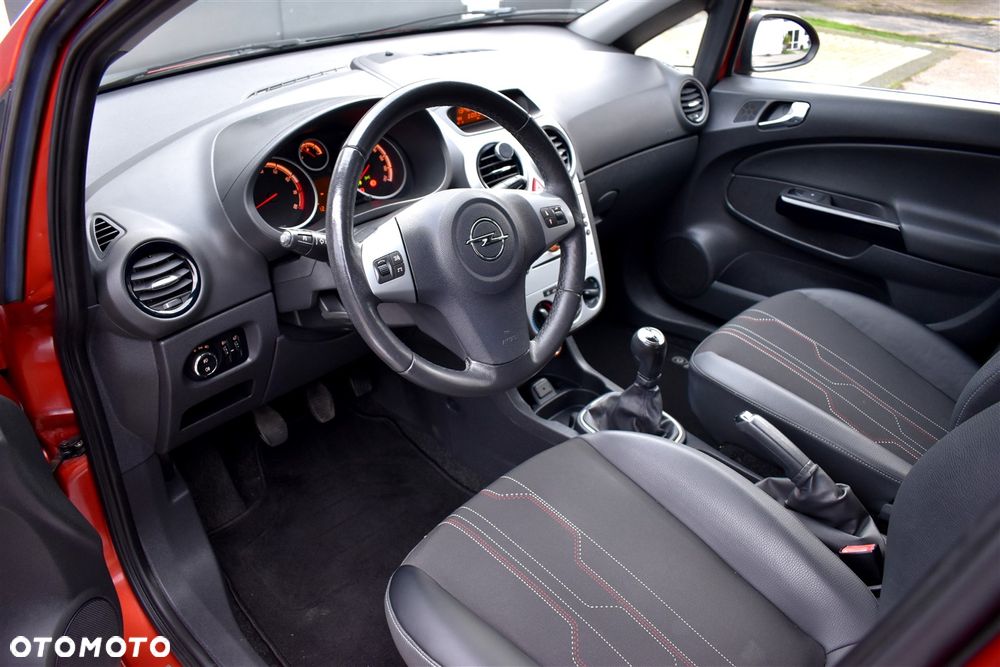 Opel Corsa 1.2 16V Innovation 110 Jahre - 17