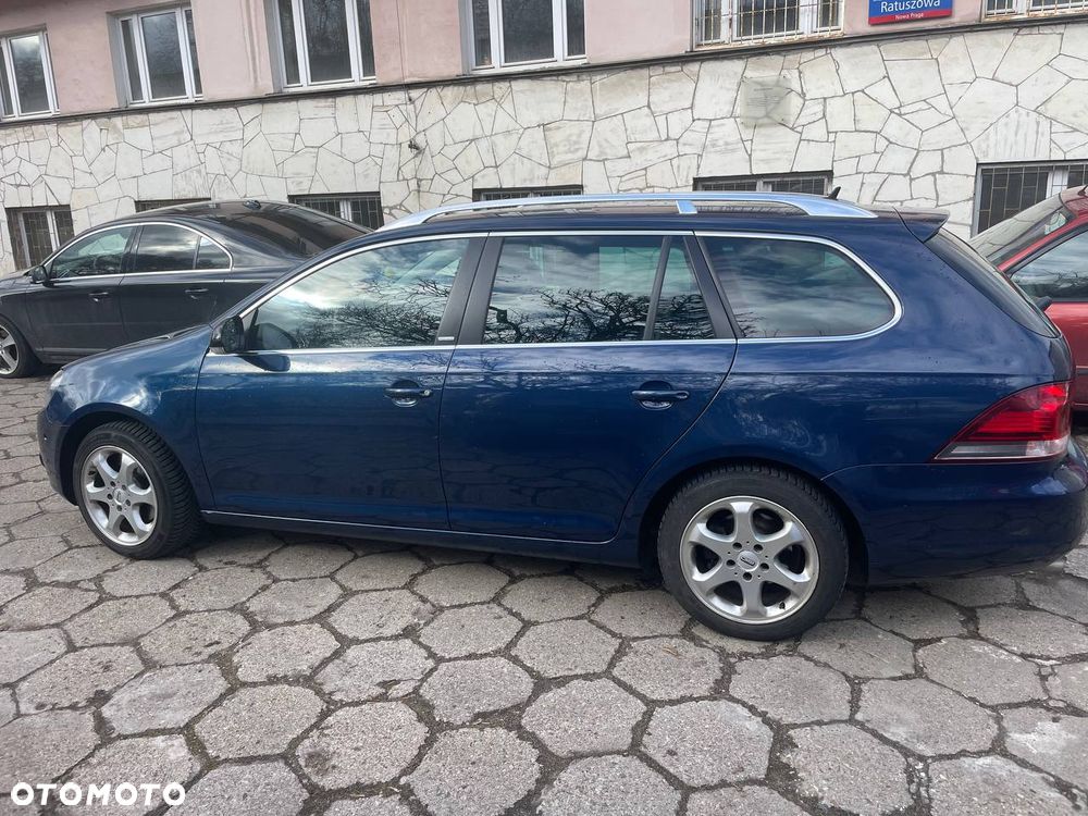 Volkswagen Golf - 8