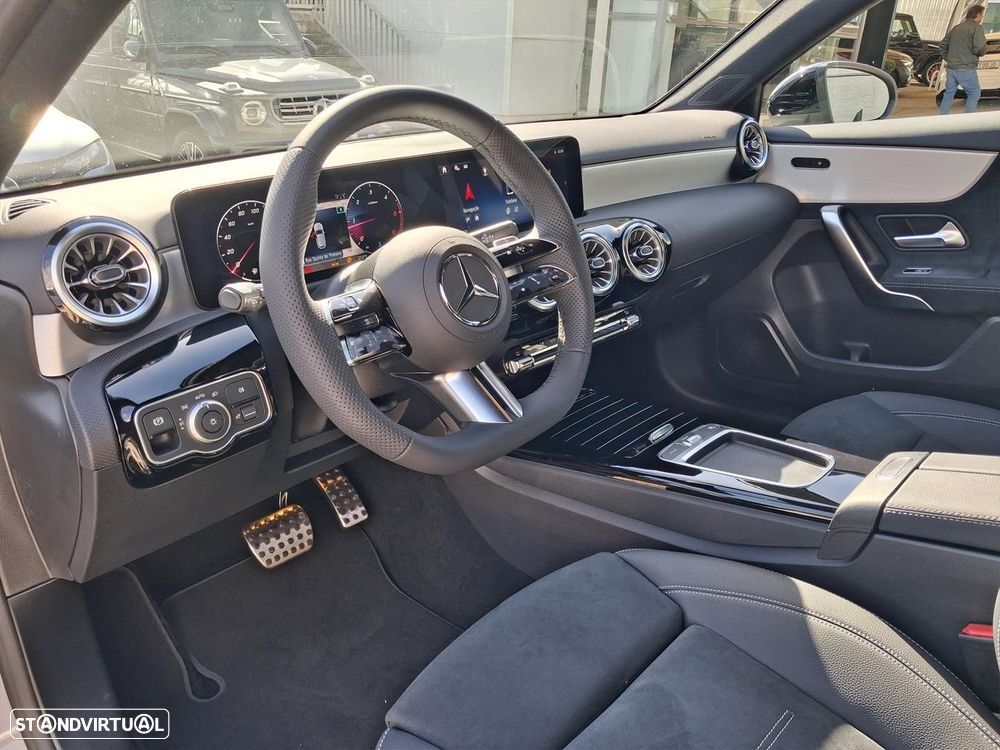 Mercedes-Benz A 180 - 11