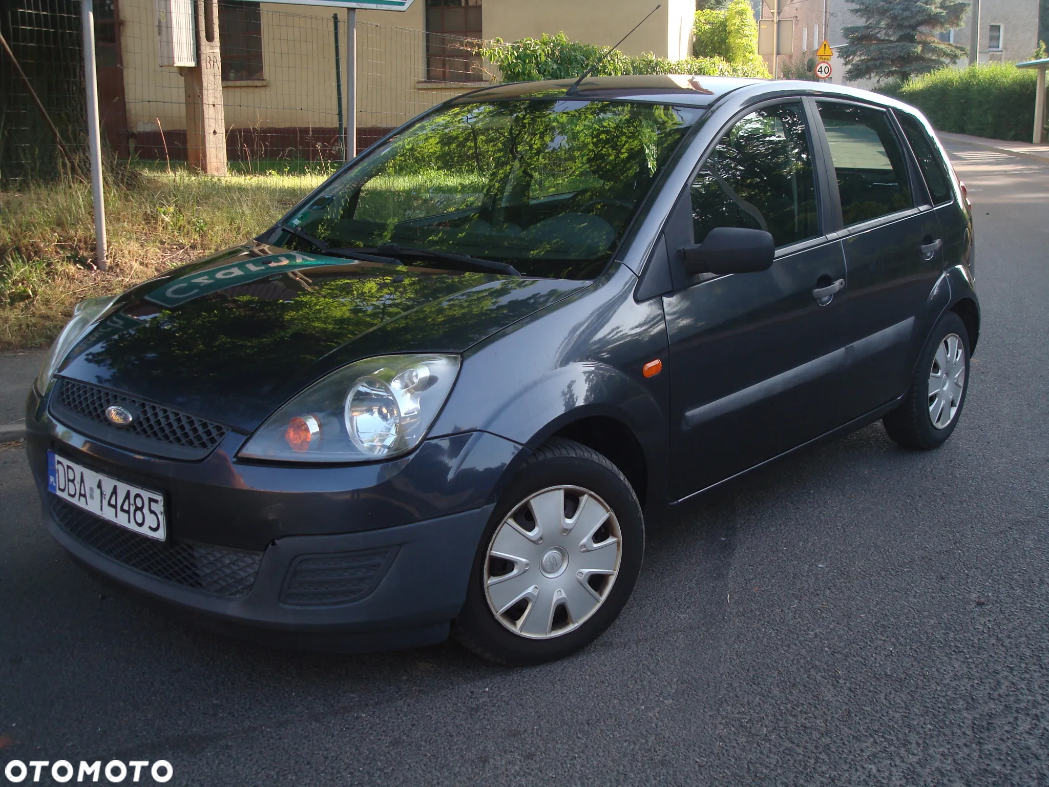 Ford Fiesta 1.25 Ambiente - 2