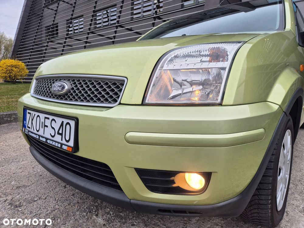 Ford Fusion 1.4 Ambiente - 8