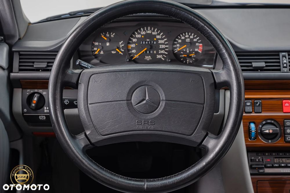 Mercedes-Benz W124 (1984-1993) - 20